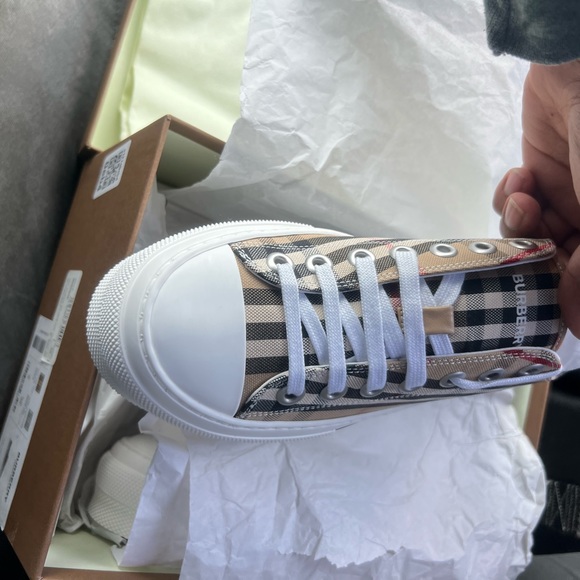 Women shoes - Picture 4 of 6